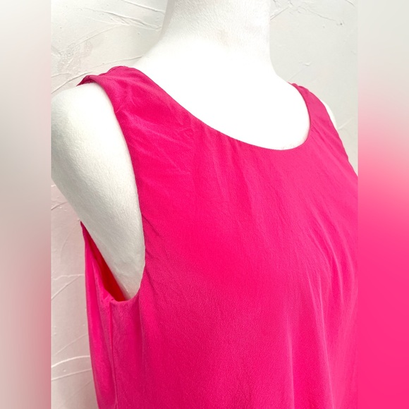 Trina Turk Sleeveless Silk Shirt - Picture 4 of 7